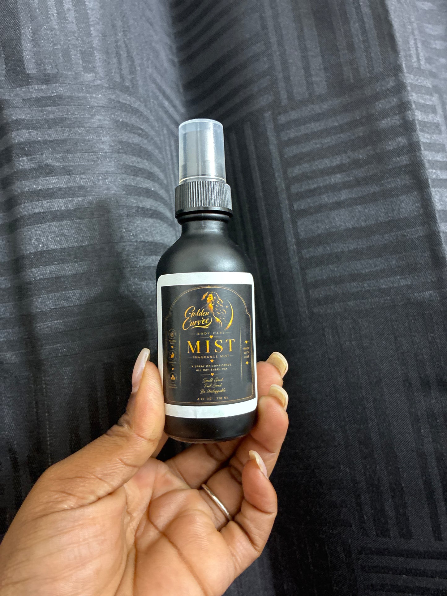 Golden CURV'EE Fragrance Mist